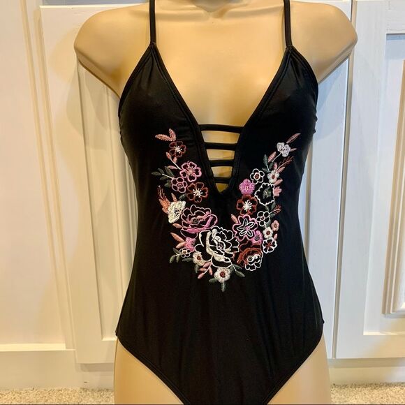 Altar'd State Other - Altar’d State Swimsuit S‎